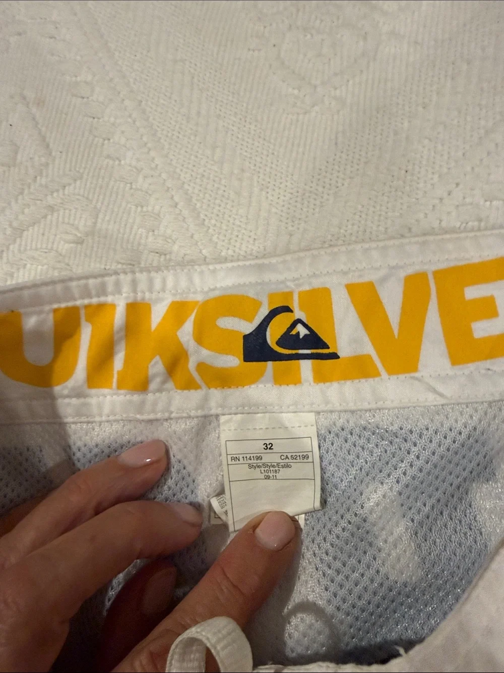 Quiksilver/ Chargers Boardshorts size 32 EUC